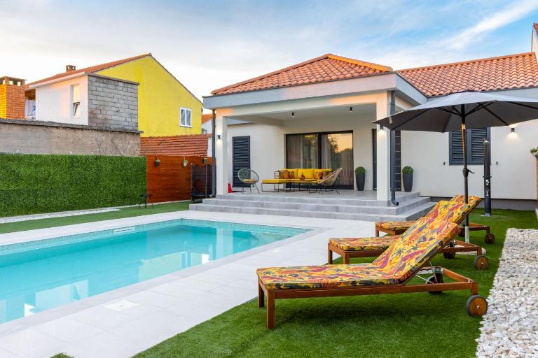 Vintage House Bella Vita - Bed and Breakfast Biograd na Moru