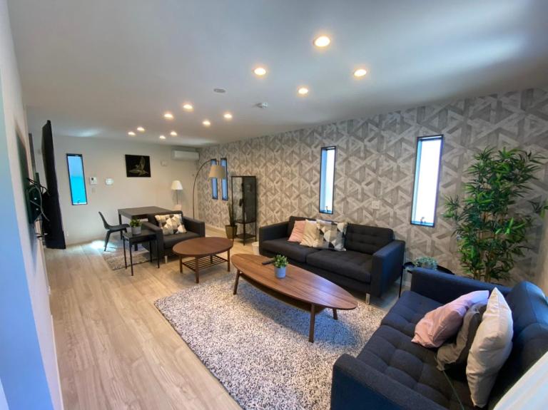 Enalee Beach Villa - B&B Kanayama