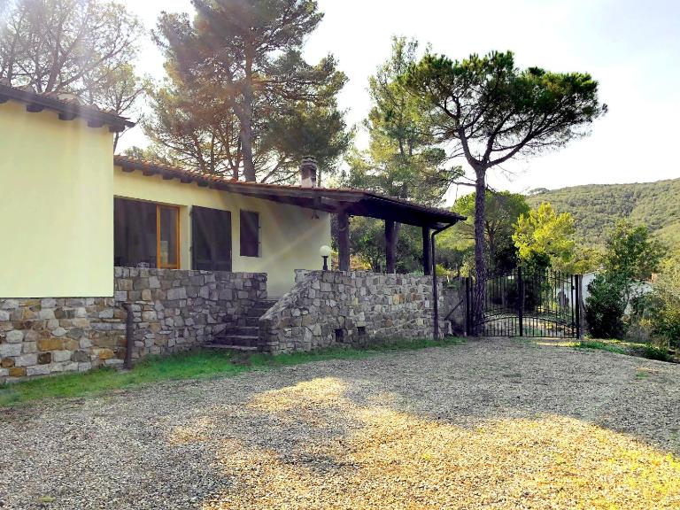 Elba Villa Colle - Nel verde ma vicina al mare - Bed and Breakfast Marina di Campo