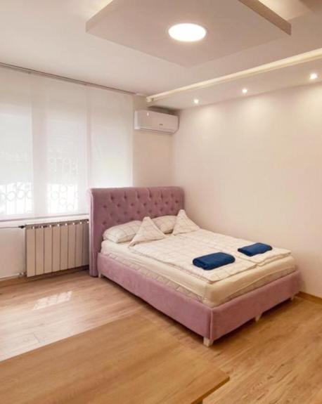 LUX BANOVO BRDO apartman - Chambres d'hôtes Belgrade
