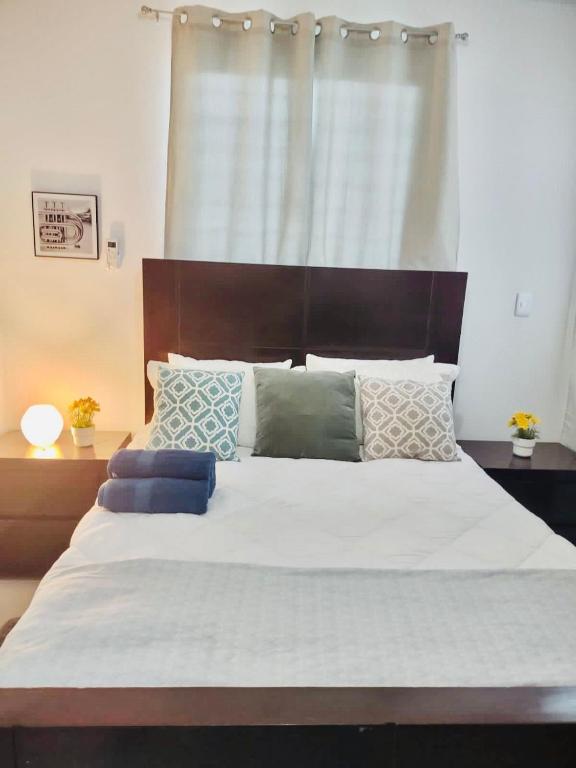 Comodas 3 Hab con AC, Wifi 1er nivel - B&B Santiago de los Caballeros