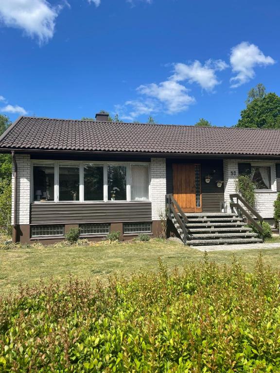 Ferienhaus in Broakulla mit Sauna - Chambres d'hôtes Broakulla