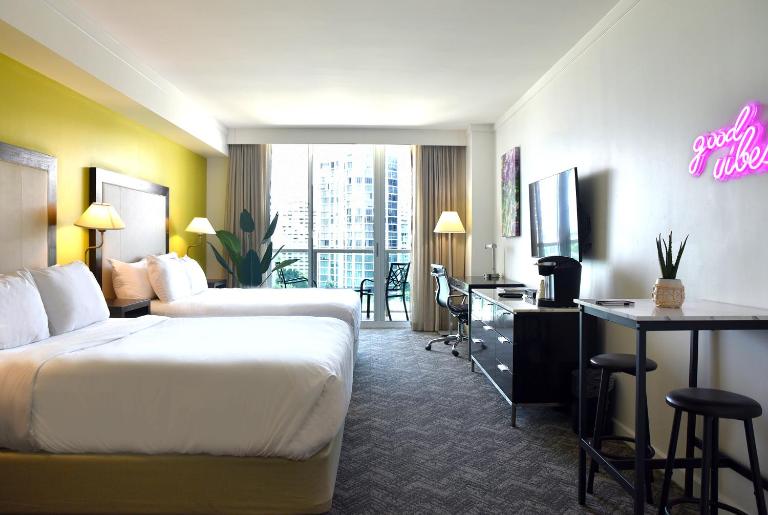 Stunning 12th Floor Studio In The Heart Of Grove - B&B Miami