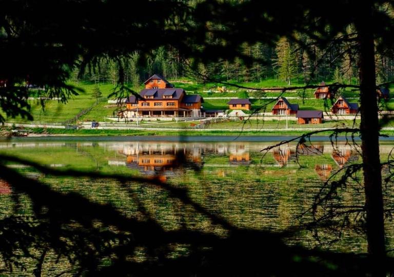 Etno selo Zminica - Bed and Breakfast Žabljak