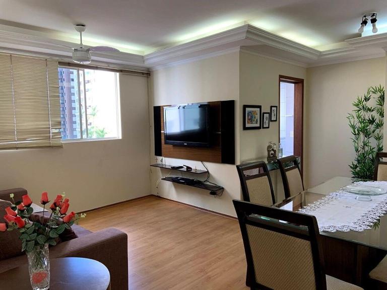Apto 2 quartos, centro, garagem, ar condicionado - B&B Londrina