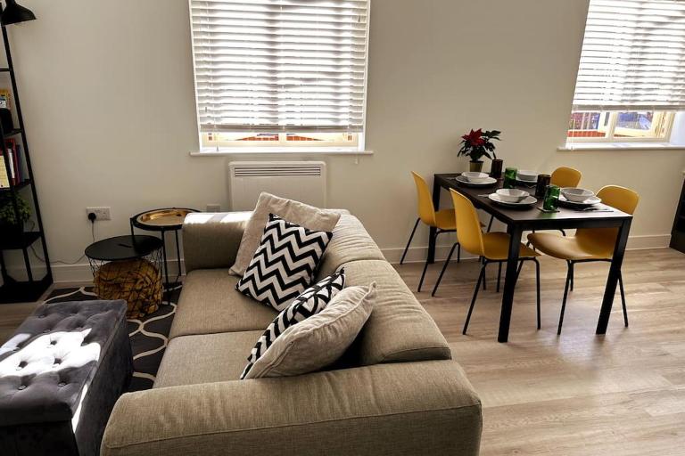 Stylish and Modern One-Bedroom Flat in Dorset - B&B Parkstone
