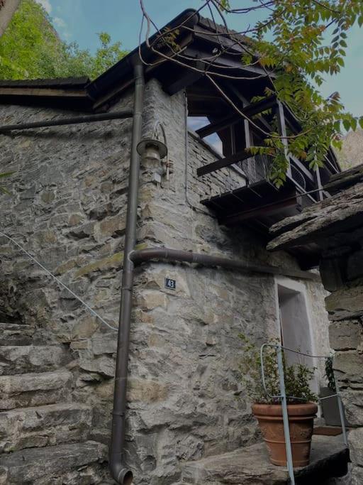 Rustico Leoro - Chambres d'hôtes Ponte Brolla