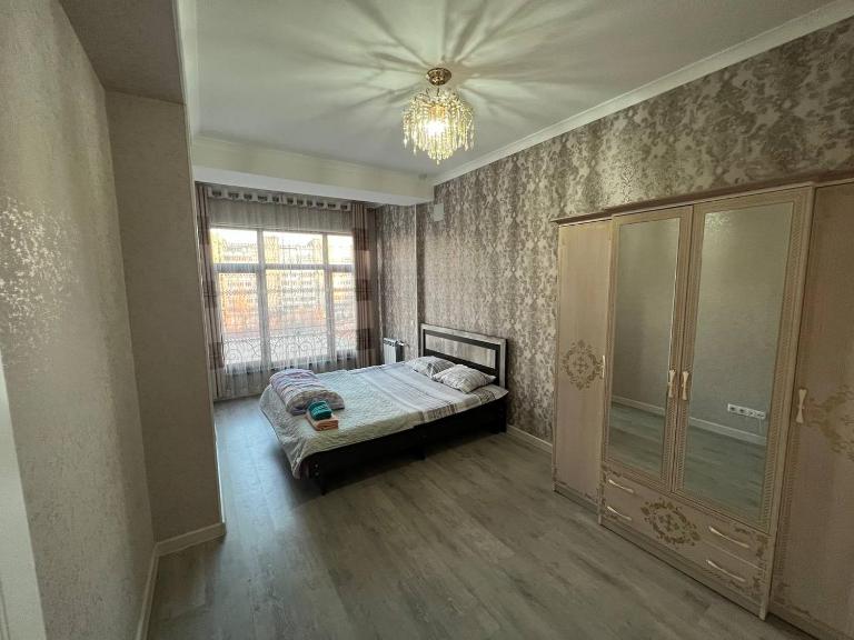 2-room apartment Tynystanova 94 - Chambres d'hôtes Bichkek