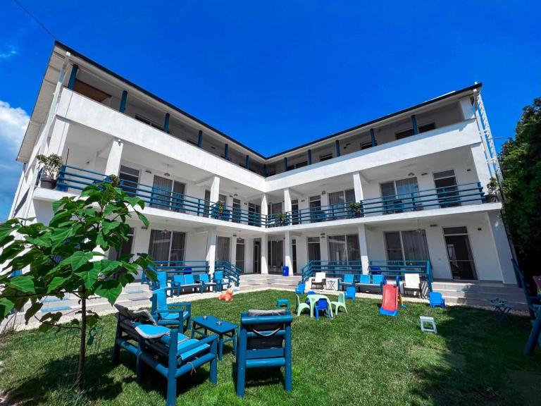 Vila Ithea - B&B 2 Mai