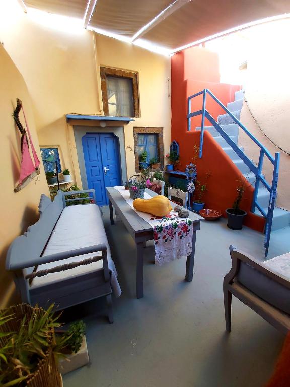 Emmantina - B&B Mesariá
