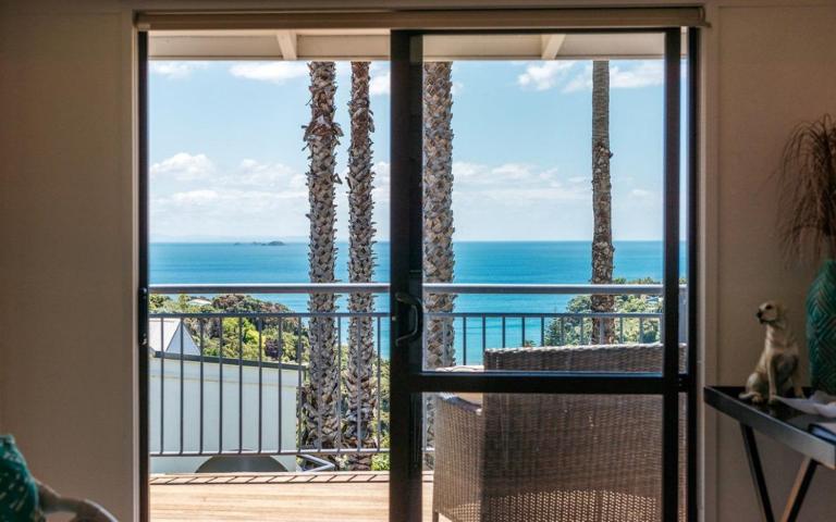 Cosy Palm Beach Cottage with Spectacular Seaviews - B&B Palm Beach