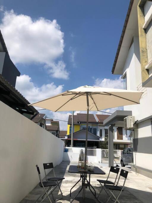 Patience Homestay Kuala Selangor - Ferienwohnung Kuala Selangor