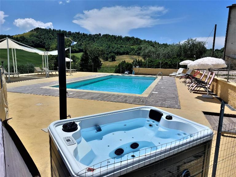Agriturismo La Terrazza - Ferienwohnung Valfabbrica