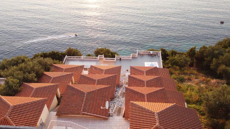 Sea View Apartments - B&B Vlore