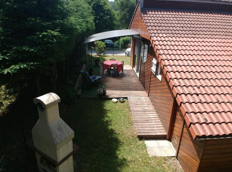 Charmant chalet en Auvergne proche du lac - B&B Saint-Rémy-sur-Durolle