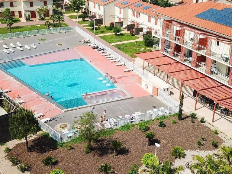 Villa Idéale avec Piscine Chauffée à 1500m des Plages, 3 Chambres et Parking, Argelès-sur-Mer - FR-1-732-31 - B&B Argeles