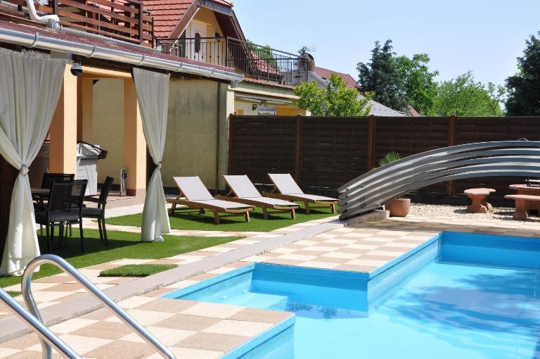 Garden Villa Zsóry - B&B Mezőkövesd