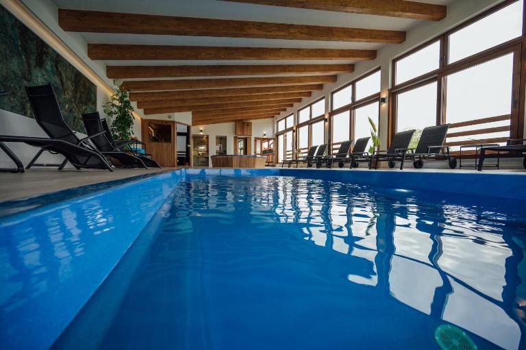 Kotyogó Panzió - B&B Lupeni