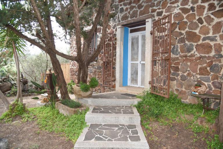 Splendida villa in riva al mare - Bed and Breakfast Orosei
