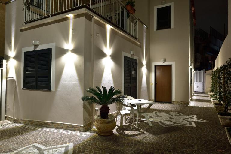 B&B Peonies - Ferienwohnung Castellammare di Stabia
