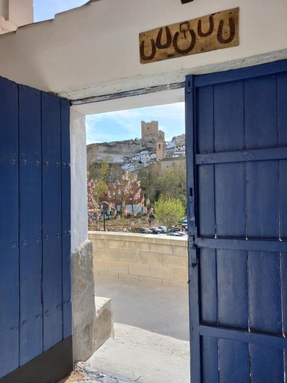 Casa Cueva EL PORTÓN - B&B Alcalá del Júcar