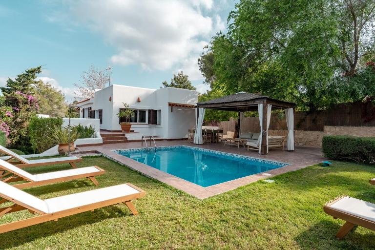 Villa Can Destino - B&B Roca Llisa