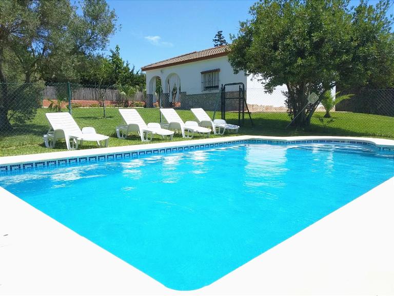 Casa Rural El Laurel con piscina privada - B&B Conil de la Frontera