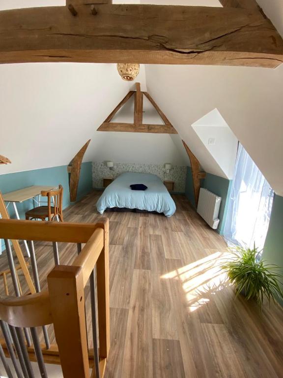 Maison de campagne avec grand parking privé -calme et sérénité - Bed and Breakfast Chevincourt