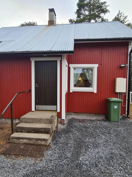 Mukavä mökki luonnon rauhassa maaseudulla. - B&B Kokemäki