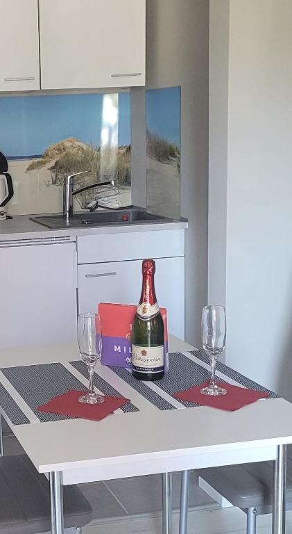 WINDSBRAUT, Terrassenwohnung WLAN, Parkplatz - Bed and Breakfast Büsum