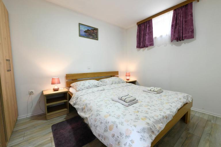 Apartman Jakov - Chambres d'hôtes Rakovica