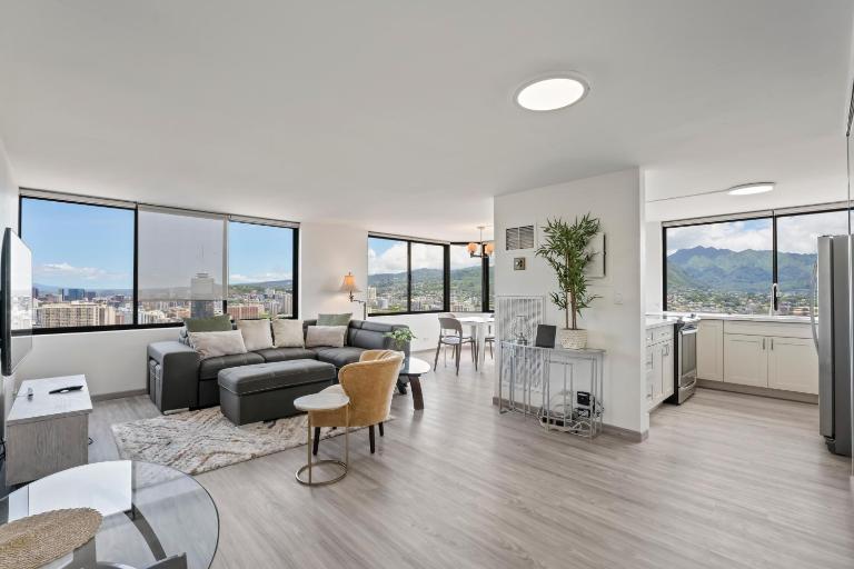 Hawaiian Monarch Penthouse 104 by Hawaii Ocean Club - Ferienwohnung Honolulu