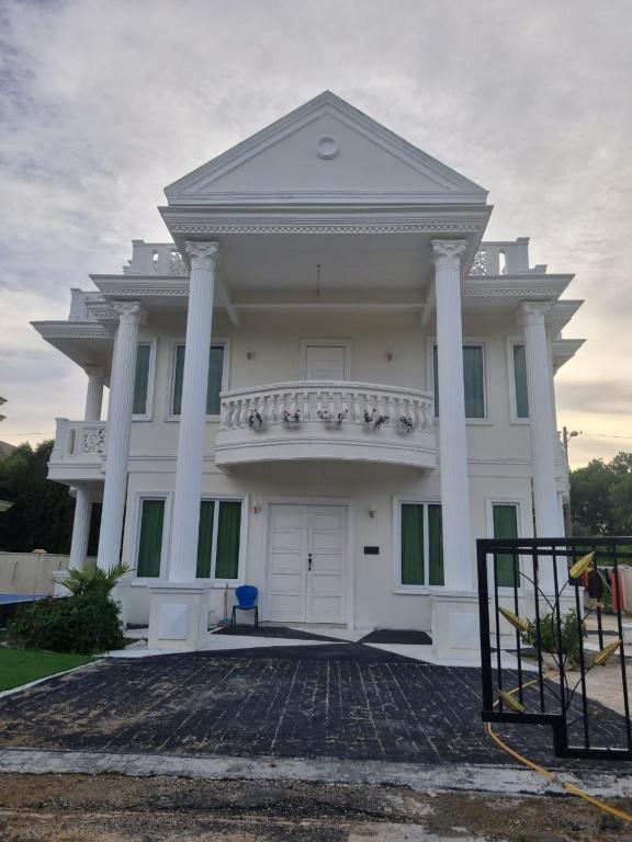 RoofTop Villa - B&B Malacca