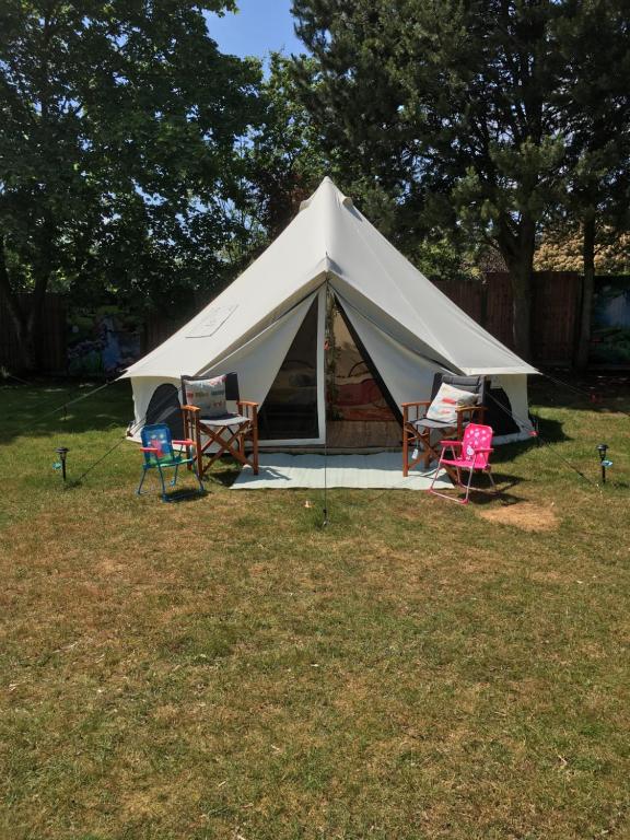 Eva Lily - B&B Woodhall Spa