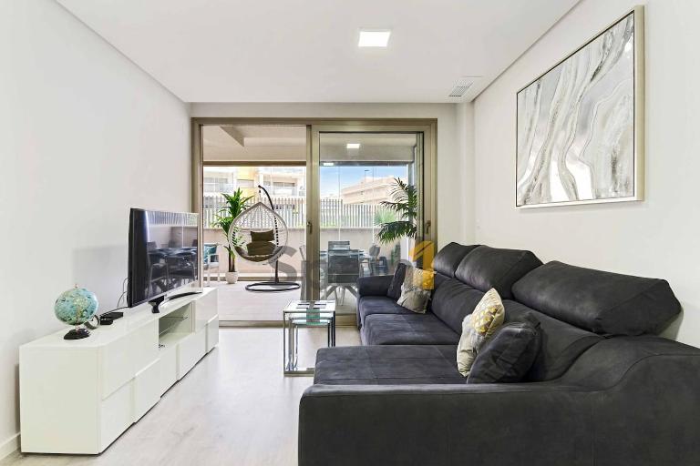 Villamartin - Green Hills 3 Bedrooms Apartment with 3 pools, Gym, Sauna - Bed and Breakfast Orihuela