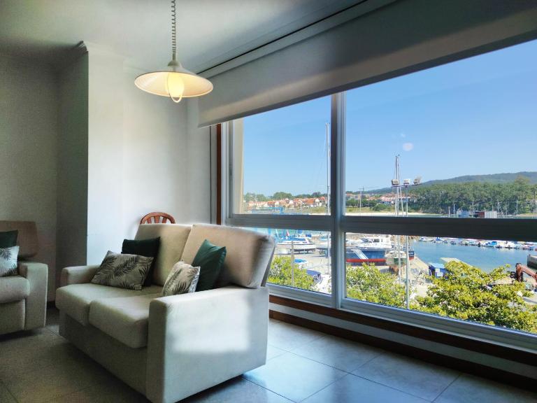 Desconectaengalicia El Pescador, vistas al puerto, 200m playa - B&B Portonovo