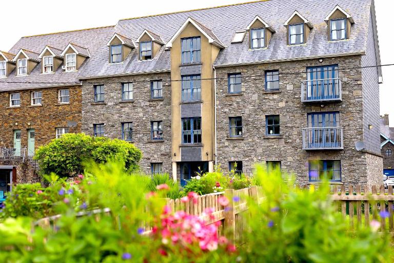 Long Quay Apartments, Clonakilty - Chambres d'hôtes Clonakilty