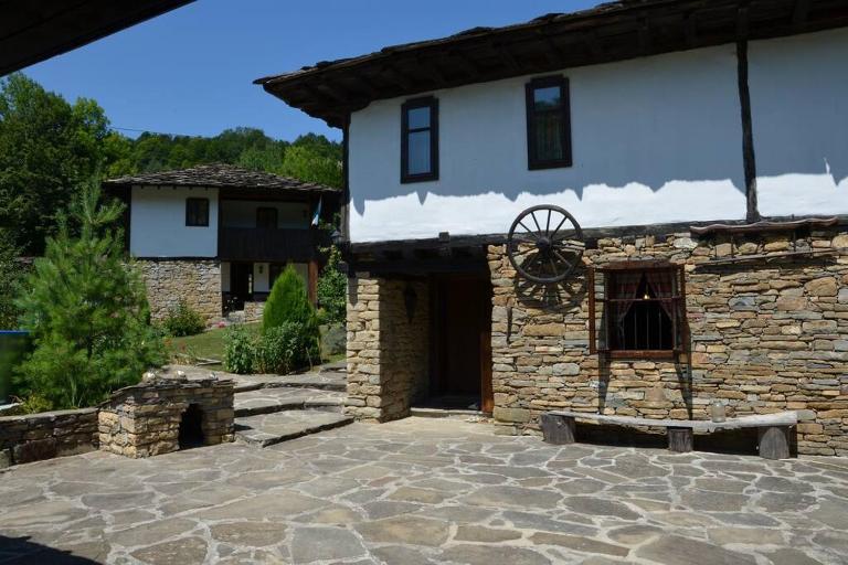 Къща за гости КИМ - B&B Apriltsi