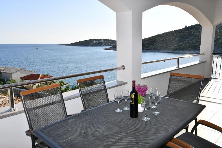 Apartmani Ajduković - Chambres d'hôtes Sevid