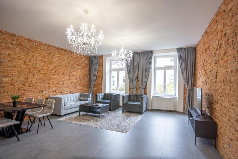 Royal Apartments Liptovsky Mikulas - B&B Liptovský Mikuláš