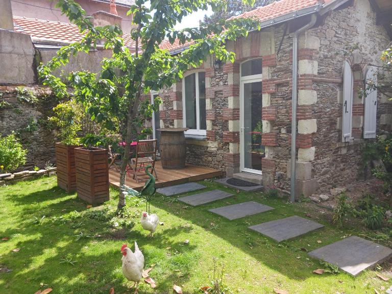 Maison indépendante cosy avec terrasse privée - La Laiterie - Ferienwohnung Nantes