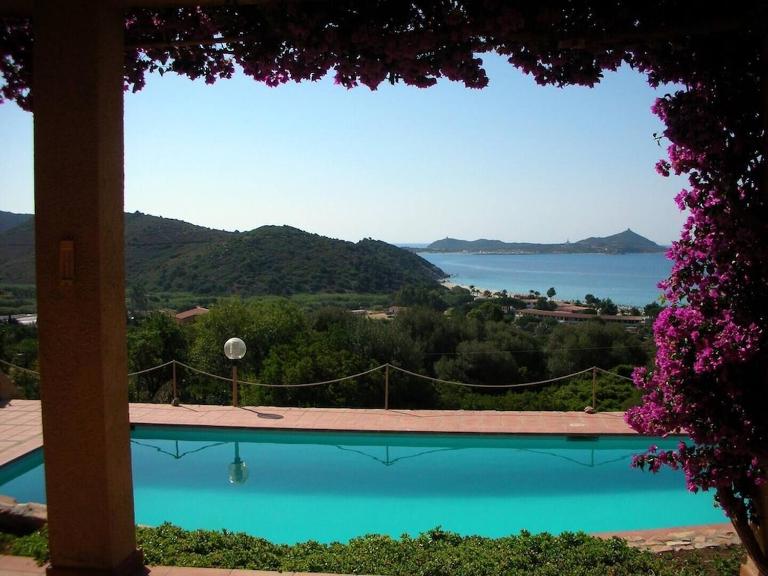 Stunning sea View Villa w/private Pool - 5 Minutes From the Beach! - Ferienwohnung Villasimius