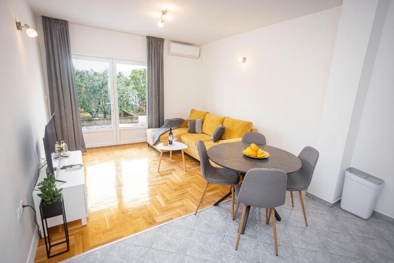 Apartments Veronika - B&B Traù