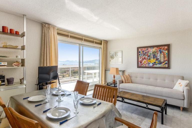 Appartement Orangerie - Welkeys - B&B Antibes