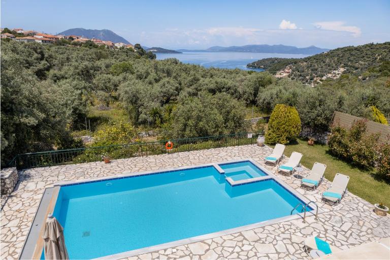 Villa Eleni - Chambres d'hôtes Mikínai