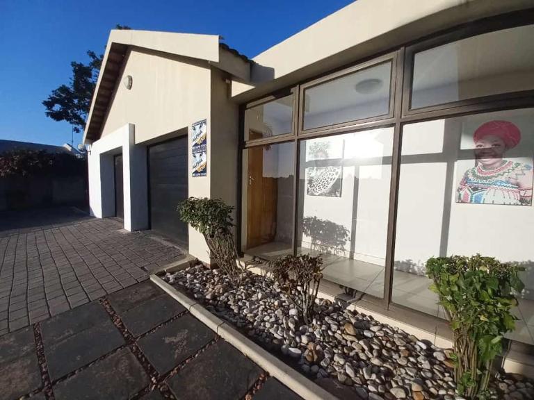 Mbuso Guest Lodge - B&B Richards Bay