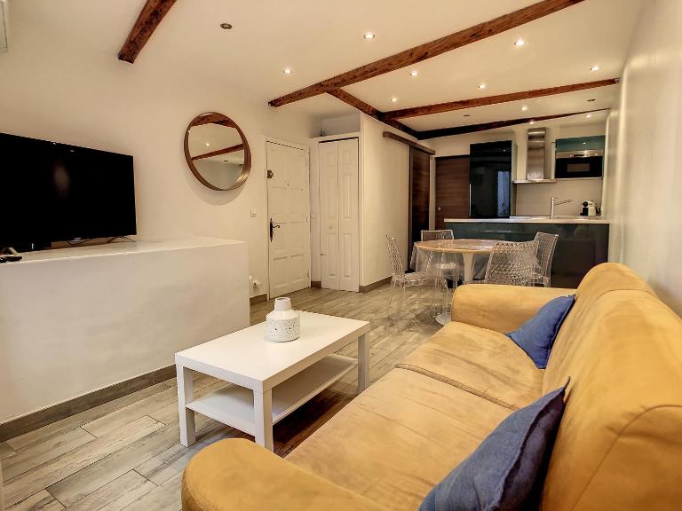 1 bedroom Forville, 4 min Palais,Plages,Croisette - B&B Cannes