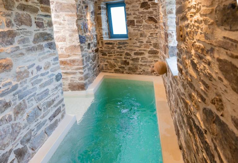 Private Pool Dame - B&B Mési