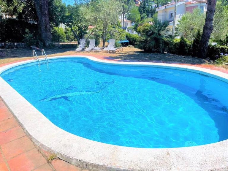 V&VLLORET- Villa Camelia - B&B Vidreras