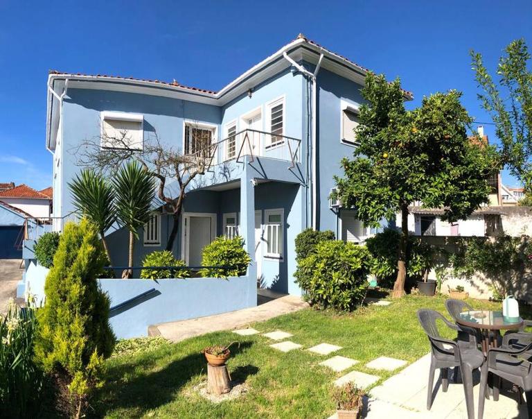 Casa Milheiro - Sunny Garden in Porto - Bed and Breakfast Aguim